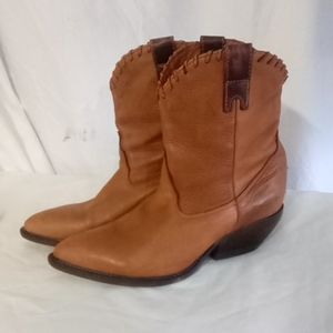 Zodiac women's Brown Leather Boots